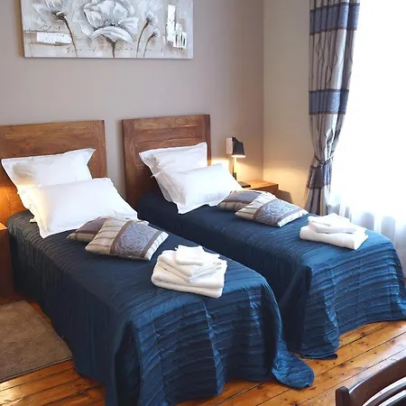 Bed and Breakfast D'hotes- Aux Oiseaux 4*