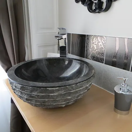 Bed and Breakfast D'hotes- Aux Oiseaux 4*