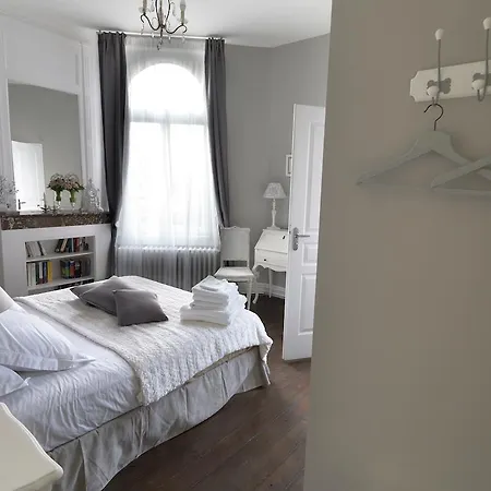 Bed and Breakfast D'hotes- Aux Oiseaux Λιλ