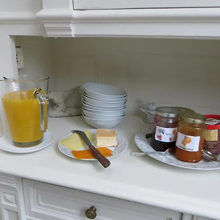 Bed and Breakfast D'hotes- Aux Oiseaux
