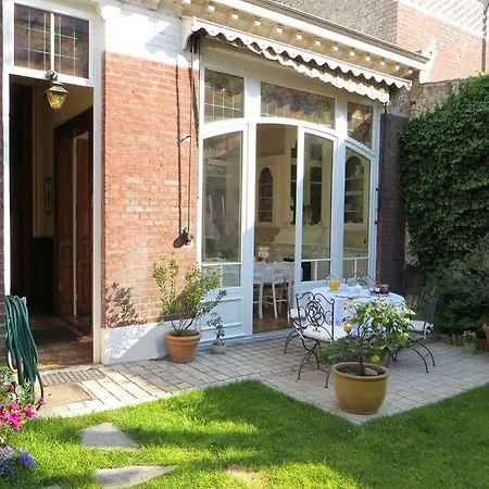 D'hotes- Aux Oiseaux Bed and Breakfast Λιλ